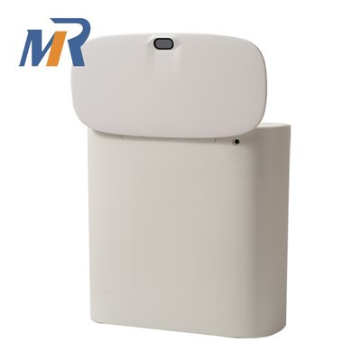 Weißer Mülleimer mit Bewegungssensor